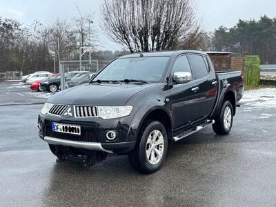 Gebraucht Mitsubishi L200 Edition 178 PS (130 kW) 2013 Schwarz Pickup