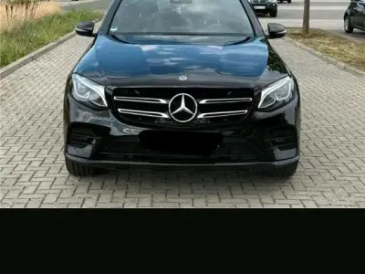 Gebraucht Mercedes GLC300 AMG 250 PS (183 kW) 2018 Schwarz SUV