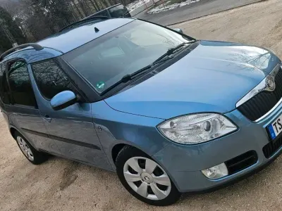 Używany Skoda Roomster 105 KM (77 kW) 2008 Niebieski Minivan