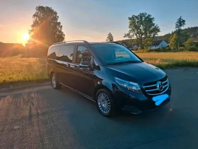 Gebraucht Mercedes V250 Edition 190 PS (139 kW) 2014 Blau Van / Kleinbus