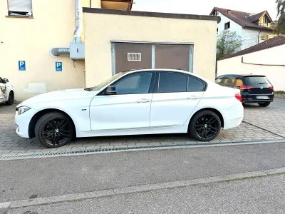 Gebraucht BMW 316 136 PS (100 kW) 2015 Weiß Limousine