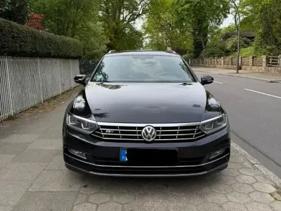 Gebraucht VW Passat R-line 190 PS (139 kW) 2018 Schwarz Kombi