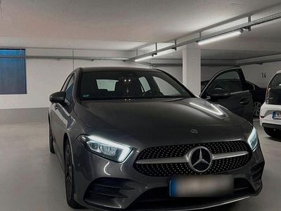 Gebraucht Mercedes A180 AMG line 116 PS (85 kW) 2019 Grau Kleinwagen