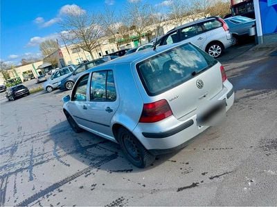 Gebraucht VW Golf IV 2001 Silber Kleinwagen