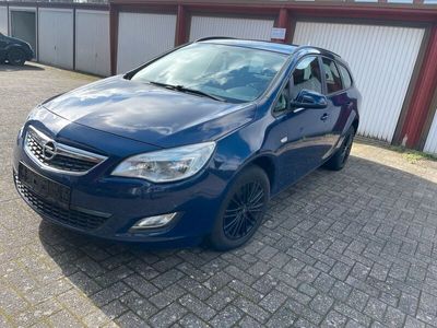 gebraucht Opel Astra ECOFLEX Allwetter mit Alu ,Klima, TÜV. 05.25