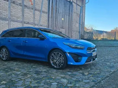 Gebraucht Kia Ceed Sportswagon GT-Line 140 PS (102 kW) 2025 Blau Kombi