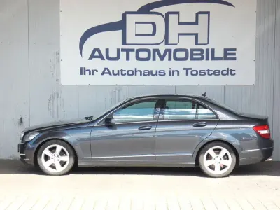 Gebraucht Mercedes C300 231 PS (169 kW) 2010 Blau Limousine