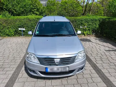 Używany Dacia Logan MCV Lauréate 86 KM (63 kW) 2012 Srebrny Kombi