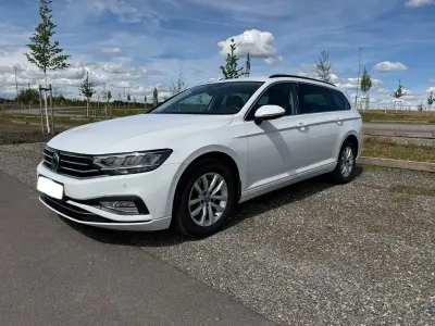 Używany VW Passat Business 122 KM (89 kW) 2021 Biały Kombi