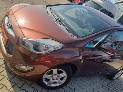 Gebraucht Hyundai ix20 Comfort 125 PS (91 kW) 2012 Bronze Kleinwagen