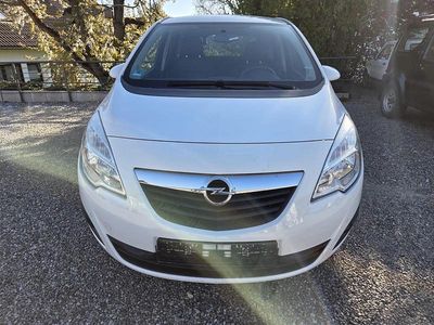 Second-hand Opel Meriva Design Edition 120 CP (88 kW) 2011 Alb Monovolum