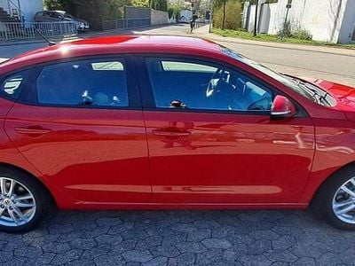 Rot Gebraucht 2018 Hyundai i30 Limousine | 12.250 € (Fairer Preis)