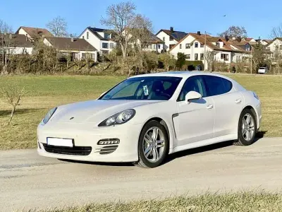 Gebraucht Porsche Panamera 4 Sport 299 PS (219 kW) 2011 Weiß Kleinwagen