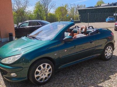 Gebraucht Peugeot 206 CC 109 PS (80 kW) 2003 Grün Cabrio