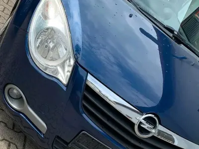 Gebraucht Opel Agila 68 PS (50 kW) 2008 Blau Kleinwagen