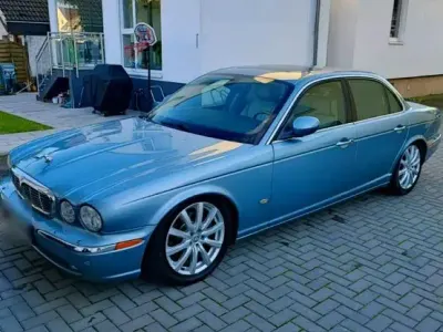 Second-hand Jaguar XJ 207 CP (152 kW) 2006 Andere farben Berlinǎ