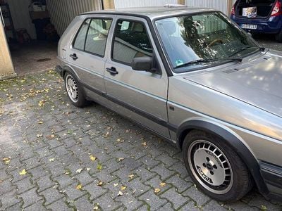 Gebraucht VW Golf II 69 PS (50 kW) 1990 Silber Kleinwagen