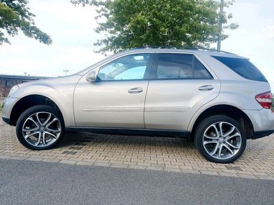 Mercedes ML320