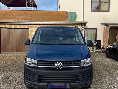 Blau Gebraucht 2018 VW Transporter Van | 10.990 € (Fairer Preis)