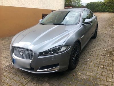 gebraucht Jaguar XF Checkheft gepflegt, mit Extras