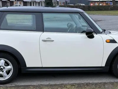 Gebraucht Mini Cooper 120 PS (88 kW) 2009 Andere farben Kleinwagen