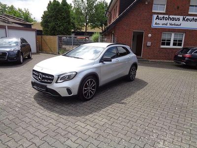Gebraucht Mercedes GLA200 Urban 136 PS (100 kW) 2019 Silber SUV