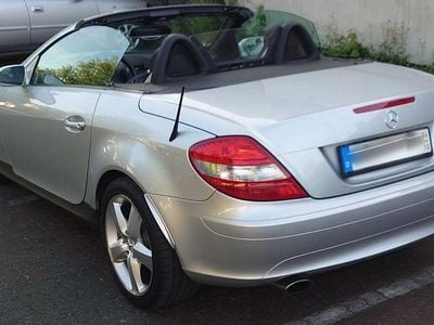 Usata Mercedes SLK200 163 CV (119 kW) 2006 Argento Cabrio