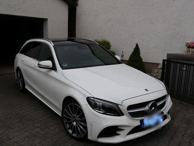 Weiß Gebraucht 2019 Mercedes C200 AMG Kombi | 29.999 € (Teuer)