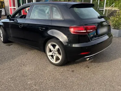 Gebraucht Audi A3 150 PS (110 kW) 2018 Schwarz Limousine