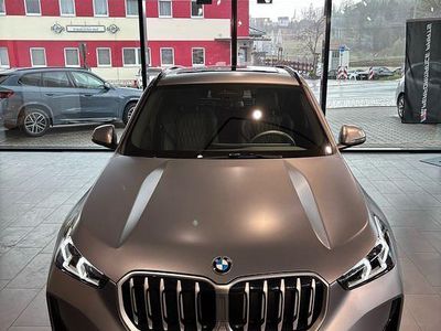 Gebraucht BMW X1 M Sport 211 PS (155 kW) 2025 Frozen pure grey metallic SUV