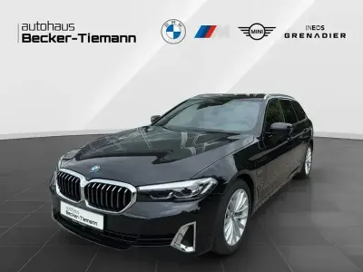 Gebraucht BMW 530e Efficient Dynamics 292 PS (214 kW) 2022 Saphirschwarz Kombi