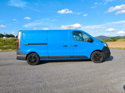 Gebraucht Renault Trafic 116 PS (85 kW) 2016 Blau Van / Kleinbus
