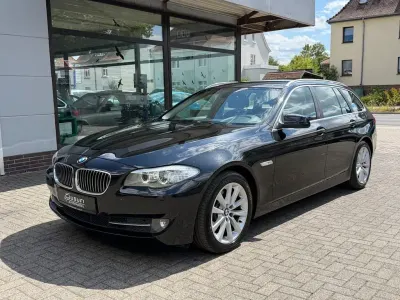 Gebraucht BMW 520 184 PS (135 kW) 2012 Schwarz Kombi