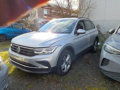 Gebraucht VW Tiguan 150 PS (110 kW) 2023 Silber SUV