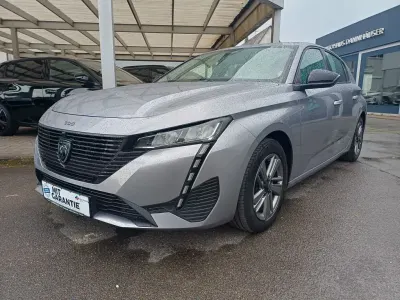 Gebraucht Peugeot 308 Style 131 PS (96 kW) 2025 Silber Limousine