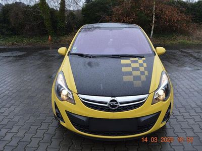Gebraucht Opel Corsa Color Edition 101 PS (74 kW) 2012 Gelb Kleinwagen