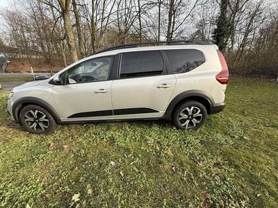 Gebraucht Dacia Jogger Comfort 110 PS (80 kW) 2022 Moonstone grau metallic Van / Kleinbus