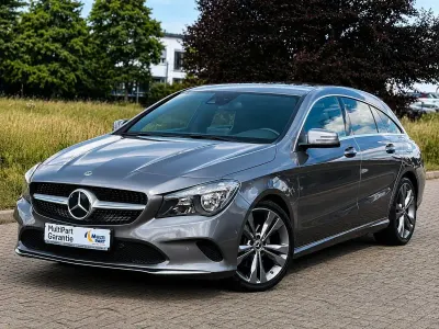 Gebraucht Mercedes CLA200 Shooting Brake 136 PS (100 kW) 2017 Grau Kombi