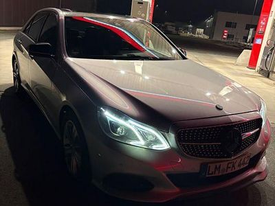 Silber Gebraucht 2013 Mercedes E220 Edition Limousine | 14.200 € (Fairer Preis)