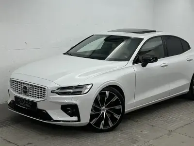 Gebraucht Volvo S60 Ultimate 250 PS (183 kW) 2023 Weiß Limousine
