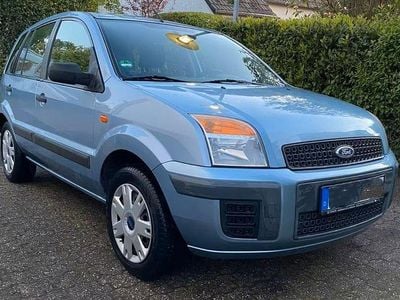 Second-hand Ford Fusion 101 CP (74 kW) 2007 Albastru Hatchback