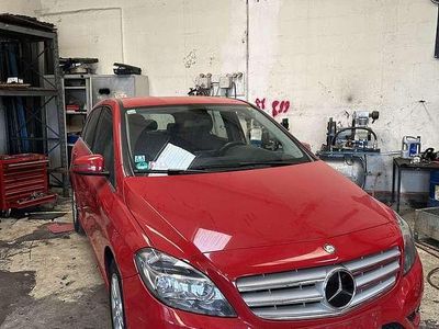 Gebraucht Mercedes B180 Style 109 PS (80 kW) 2016 Kleinwagen