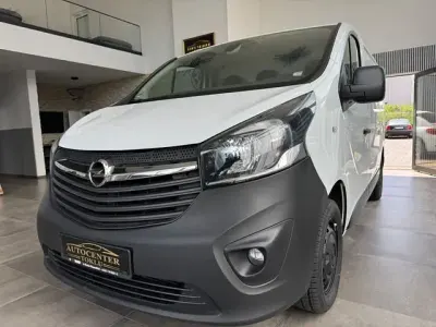Gebraucht Opel Vivaro-e Combi 95 PS (69 kW) 2019 Casablancaweiss/glacier/arctic Van / Kleinbus
