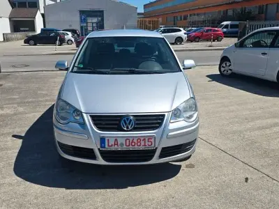 Usata VW Polo Comfortline 75 CV (55 kW) 2005 Argento Utilitaria