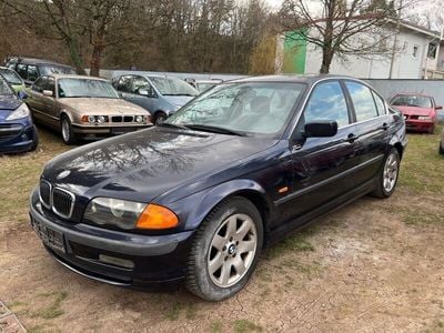 BMW 323