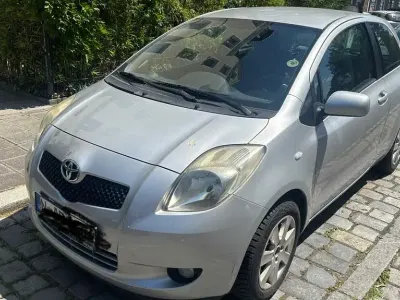 Gebraucht Toyota Yaris Cool 87 PS (63 kW) 2007 Silber Kleinwagen