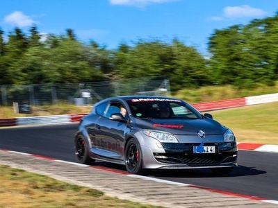 Gebraucht Renault Mégane Coupé 265 PS (194 kW) 2011 Silber Coupé