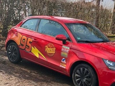 Gebraucht Audi A1 Design 89 PS (65 kW) 2011 Rot Kleinwagen
