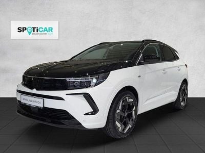 Second-hand Opel Grandland X GSe 300 CP (220 kW) 2022 Alb SUV