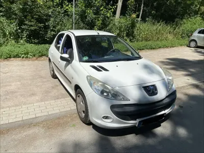 Gebraucht Peugeot 206+ 68 PS (50 kW) 2009 Kleinwagen
